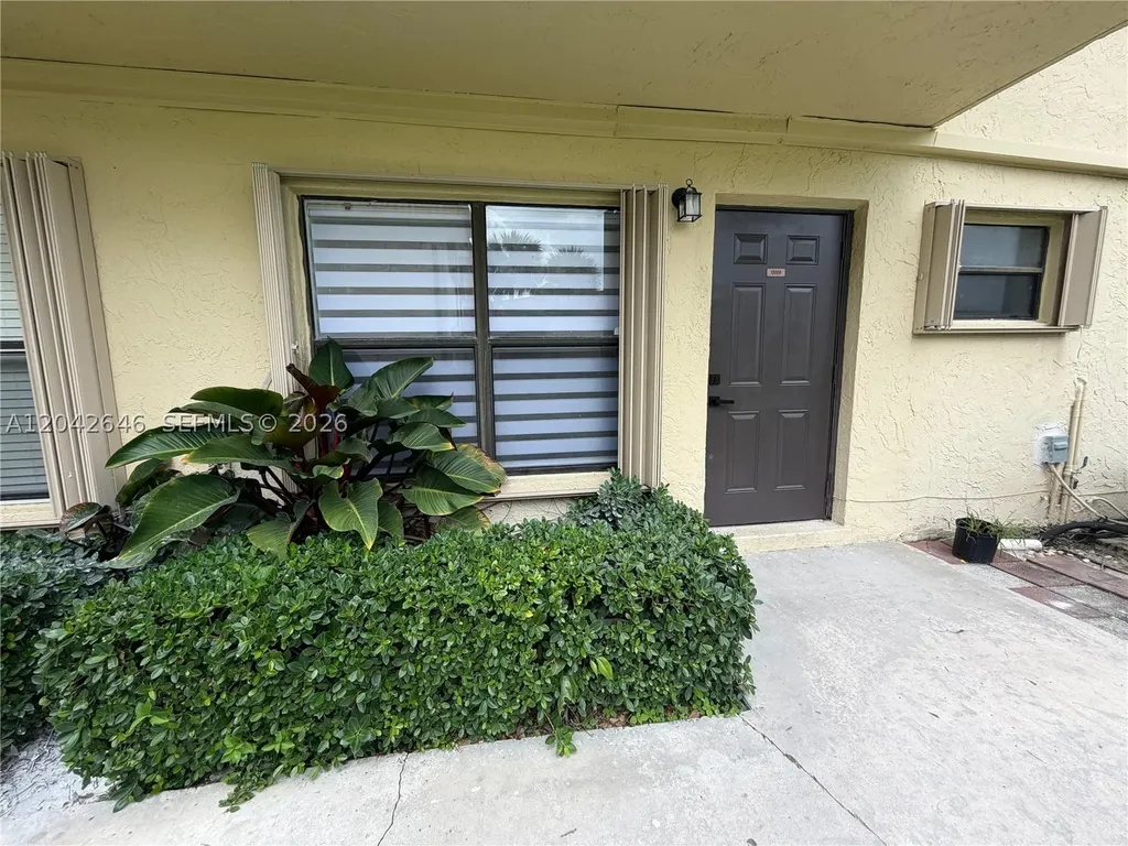 10008 NW 6th Street Pembroke Pines FL 33024