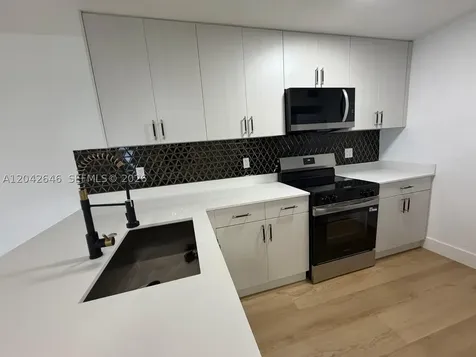 10008 NW 6th Street Pembroke Pines FL 33024