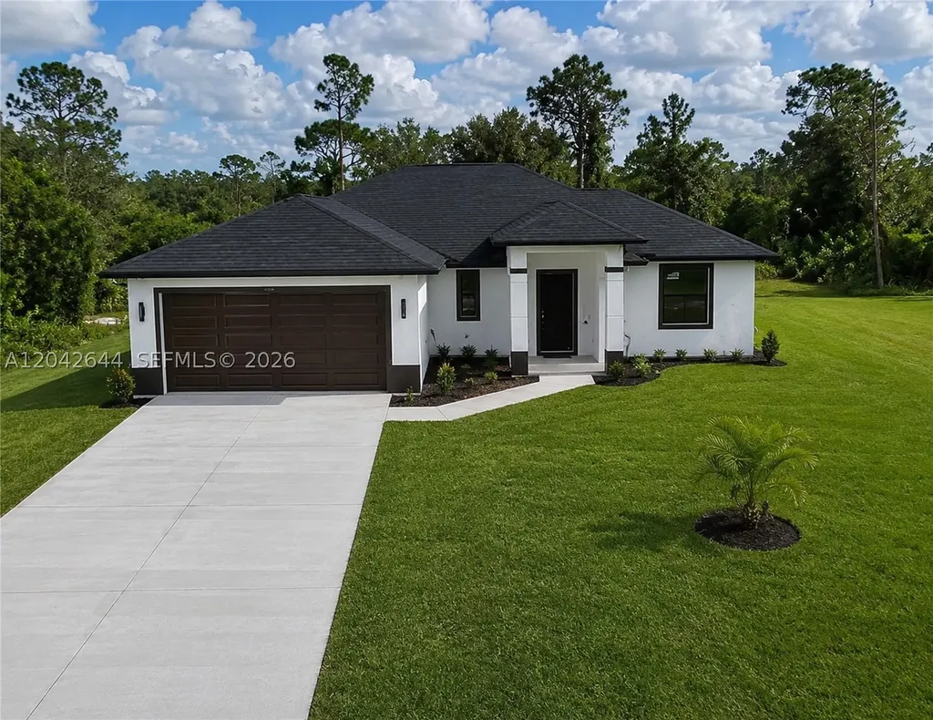 1117 Hudson Lehigh Acres FL 33974