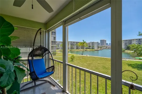 2851 Leonard Drive Aventura FL 33160