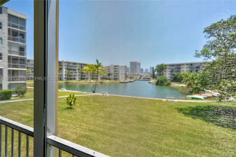 2851 Leonard Drive Aventura FL 33160