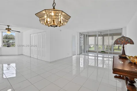1931 Sabal Palm Drive Davie FL 33324