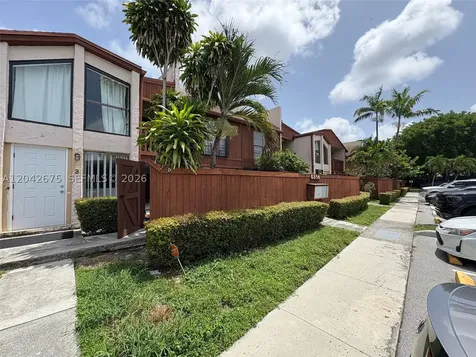 6854 SW 114th Place Miami FL 33173