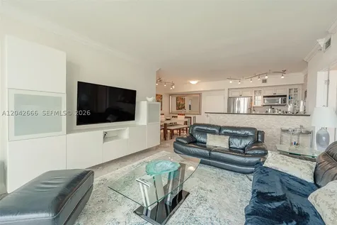 325 S Biscayne Boulevard Miami FL 33131
