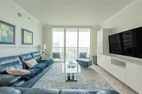 325 S Biscayne Boulevard Miami FL 33131
