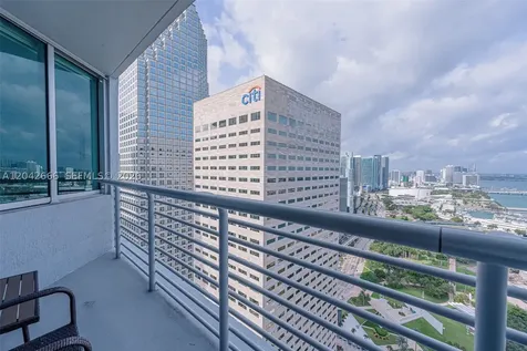 325 S Biscayne Boulevard Miami FL 33131