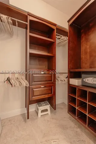 325 S Biscayne Boulevard Miami FL 33131
