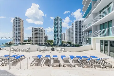 325 S Biscayne Boulevard Miami FL 33131
