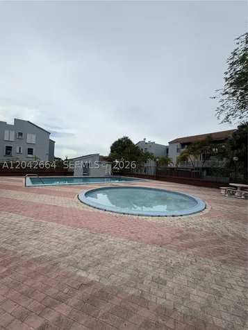 1725 W 60th Street Hialeah FL 33012