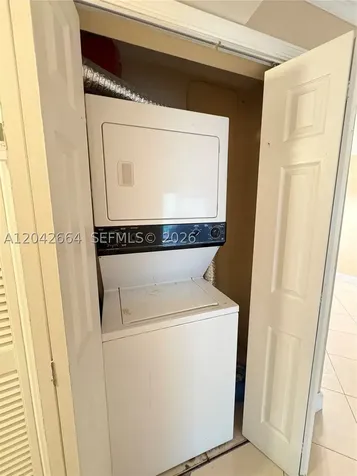 1725 W 60th Street Hialeah FL 33012