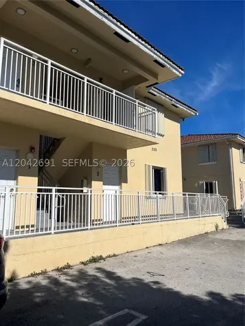 2185 NW 16th Terrace Miami FL 33125