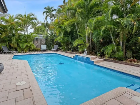 15480 SW 148th Street Miami FL 33196