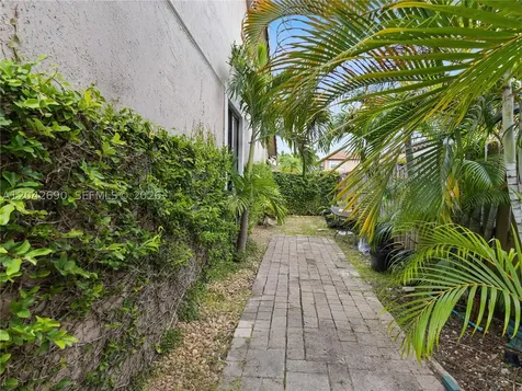 15480 SW 148th Street Miami FL 33196