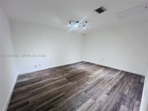 7500 NW 25th Street Miami FL 33122