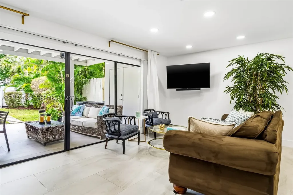 1301 SW 10th Avenue Delray Beach FL 33444