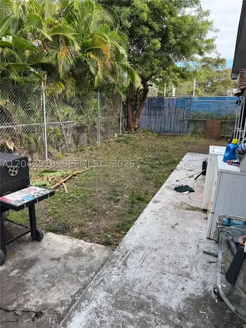 1717 NW 16th Street Miami FL 33125