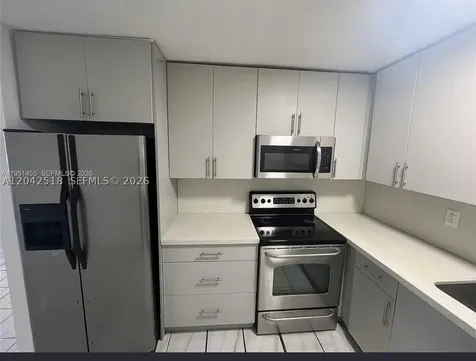 1717 NW 16th Street Miami FL 33125