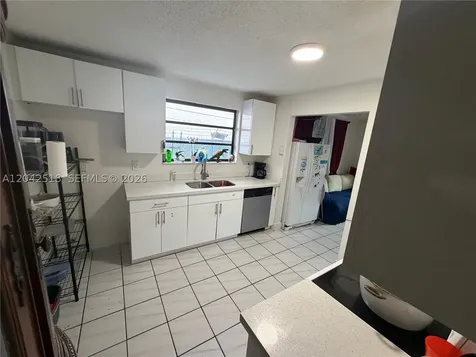 1717 NW 16th Street Miami FL 33125