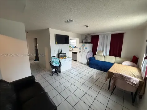 1717 NW 16th Street Miami FL 33125