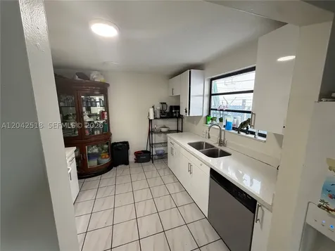 1717 NW 16th Street Miami FL 33125