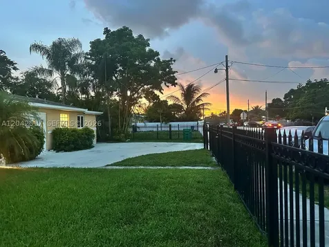 Miami FL 33167