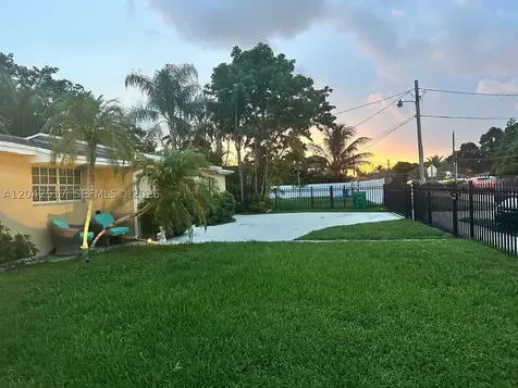 Miami FL 33167