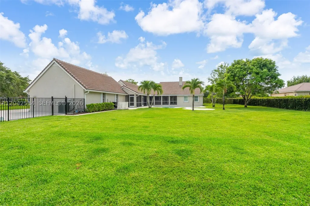 5703 Lago Del Sol Drive Lake Worth FL 33449