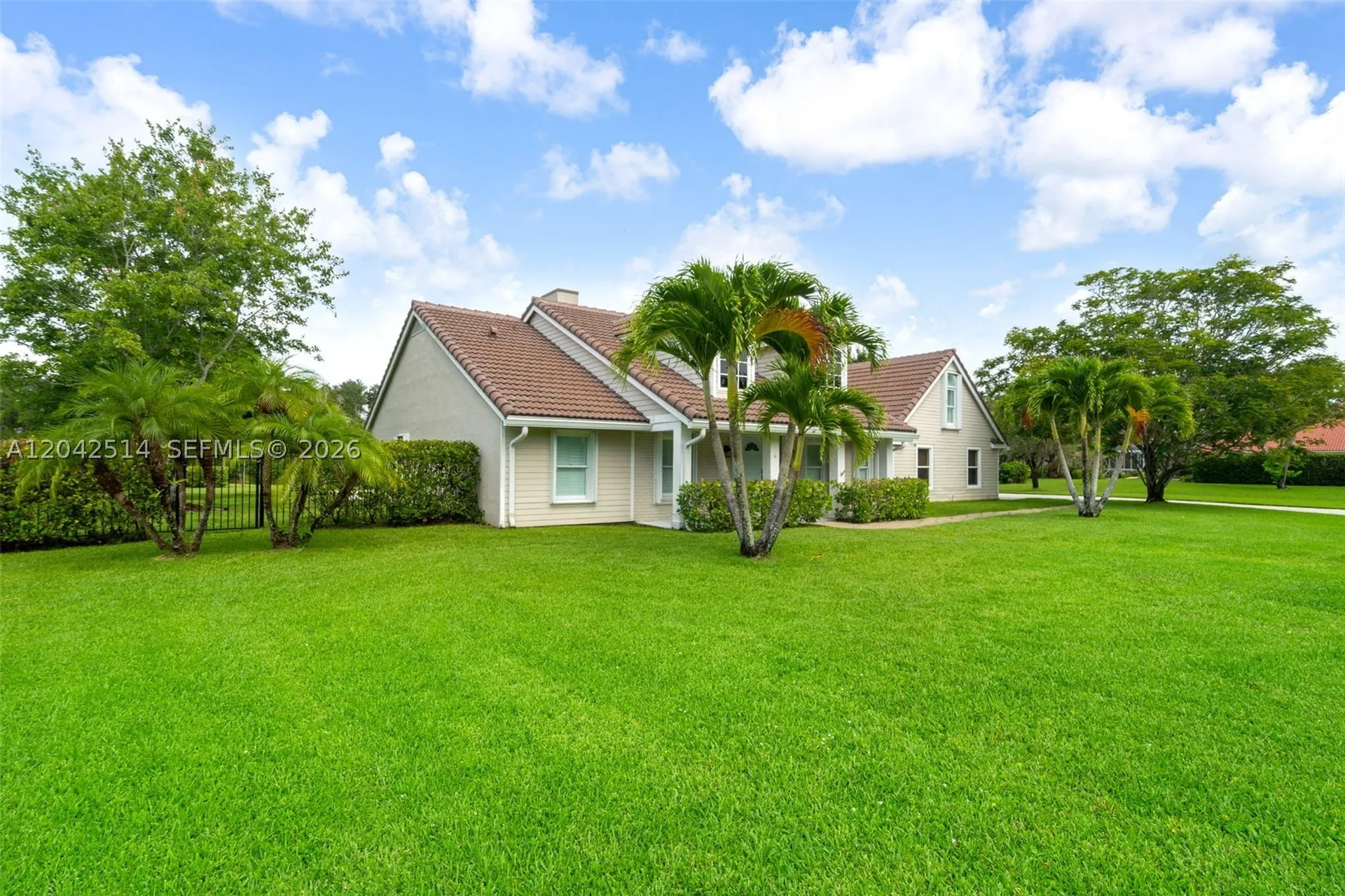 5703 Lago Del Sol Drive Lake Worth FL 33449