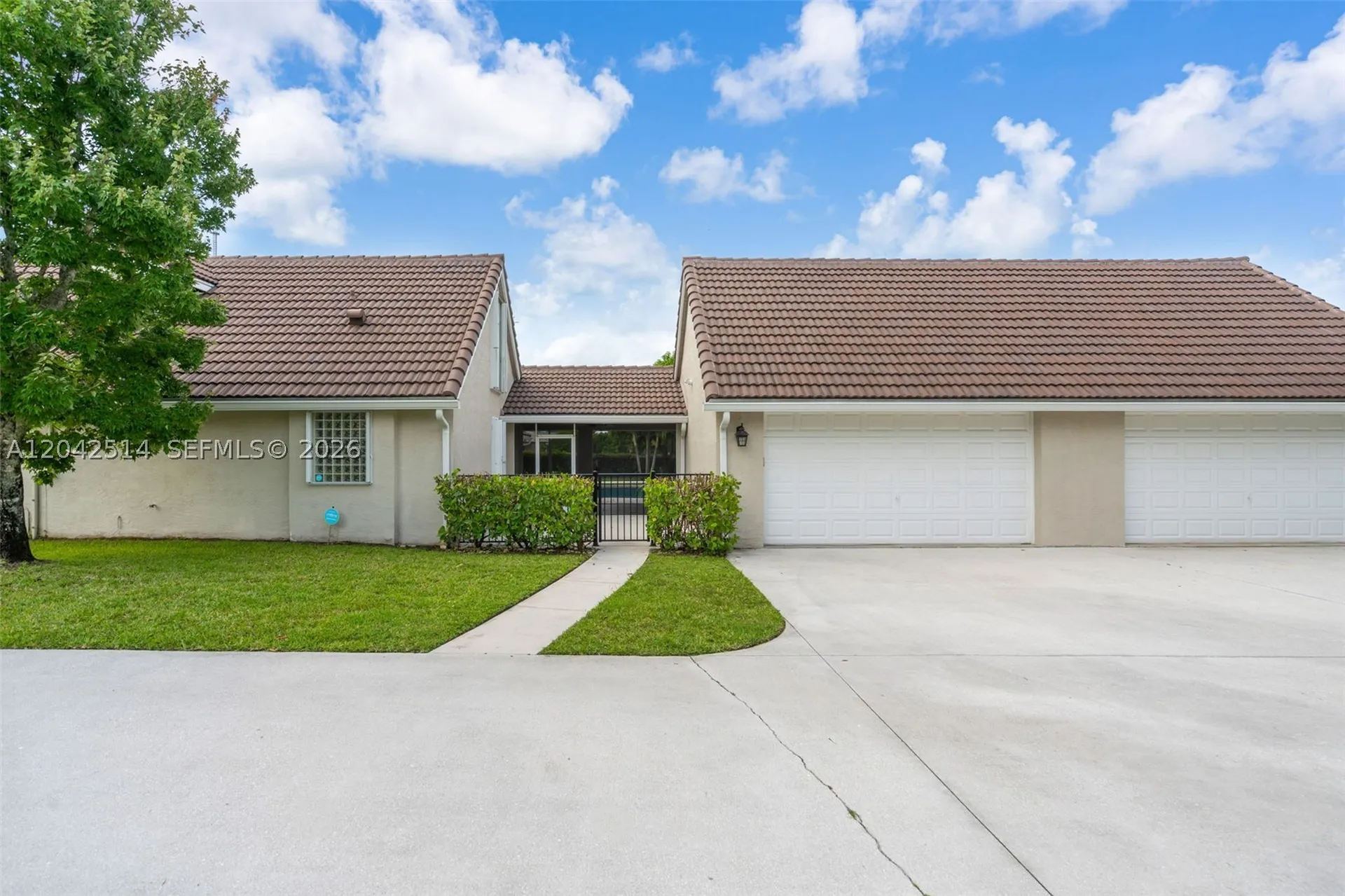 5703 Lago Del Sol Drive Lake Worth FL 33449