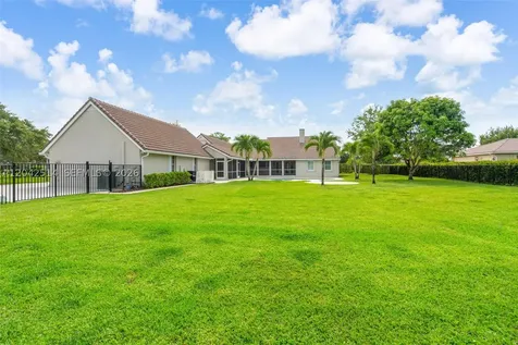 5703 Lago Del Sol Drive Lake Worth FL 33449