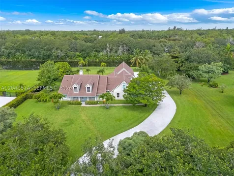 5703 Lago Del Sol Drive Lake Worth FL 33449