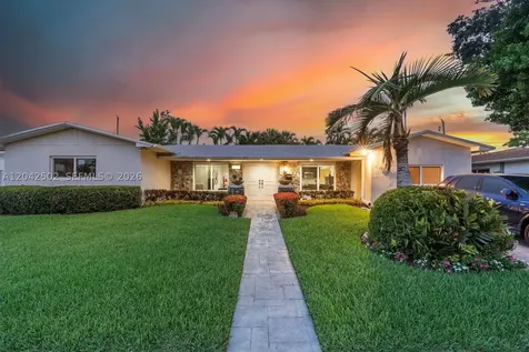 1900 NE 210th Street Miami FL 33179