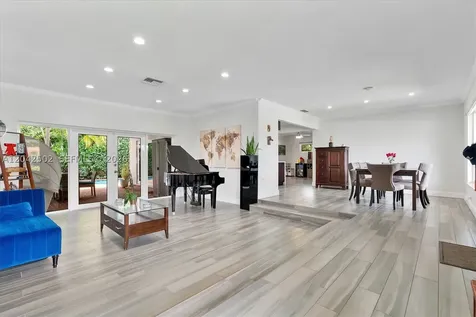 1900 NE 210th Street Miami FL 33179