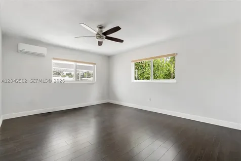 1900 NE 210th Street Miami FL 33179