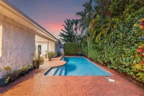 1900 NE 210th Street Miami FL 33179