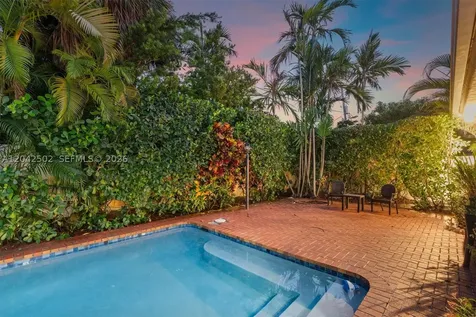 1900 NE 210th Street Miami FL 33179