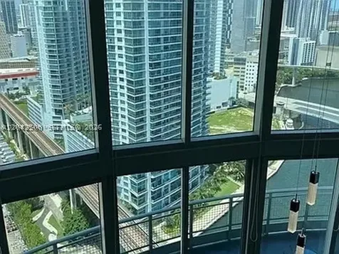 690 SW 1st Court Miami FL 33130
