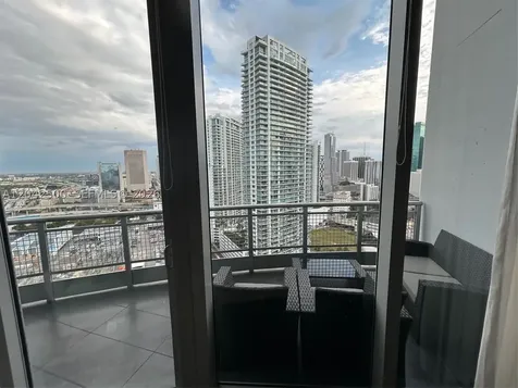 690 SW 1st Court Miami FL 33130