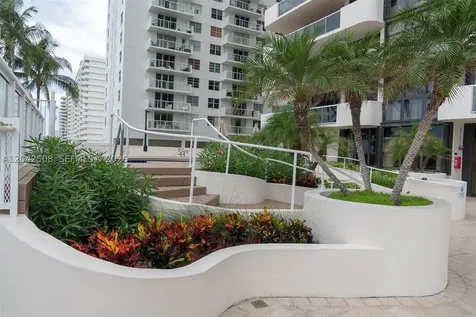 5757 Collins Avenue Miami Beach FL 33140
