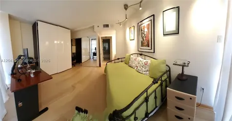 5757 Collins Avenue Miami Beach FL 33140