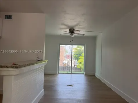 1021 NW 5th Street Miami FL 33128