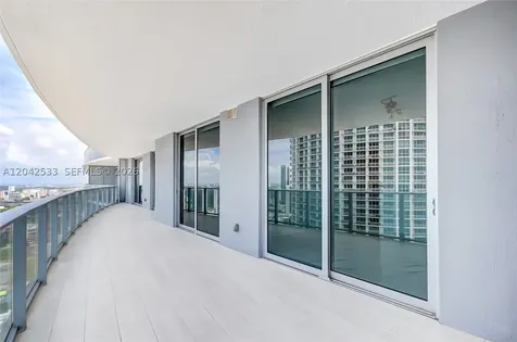 488 NE 18th Street Miami FL 33132