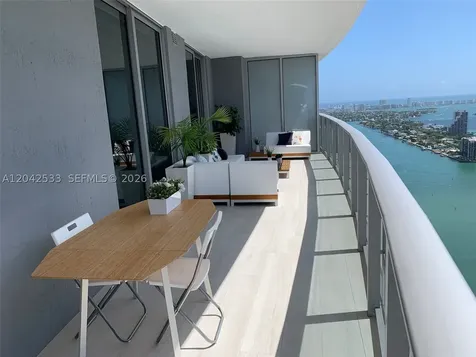 488 NE 18th Street Miami FL 33132