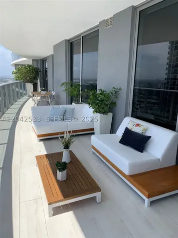 488 NE 18th Street Miami FL 33132
