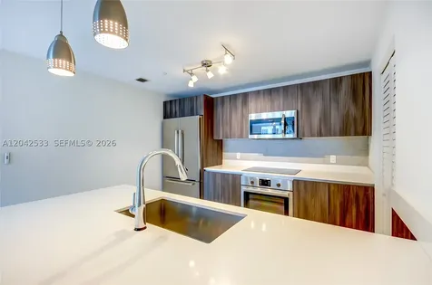 488 NE 18th Street Miami FL 33132