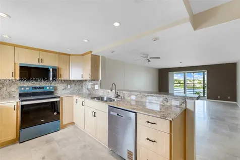 321 SE 3rd Street Dania Beach FL 33004