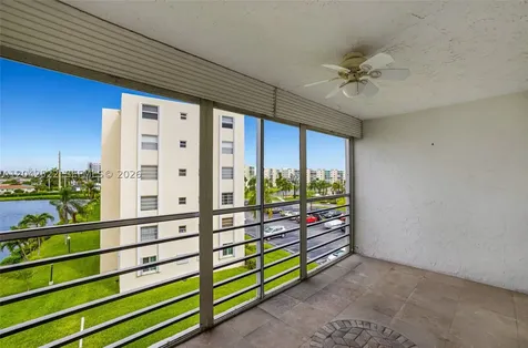 321 SE 3rd Street Dania Beach FL 33004