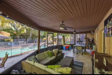 3135 SW 80th Avenue Miami FL 33155
