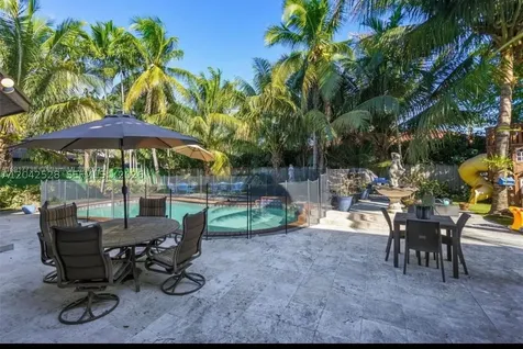 3135 SW 80th Avenue Miami FL 33155