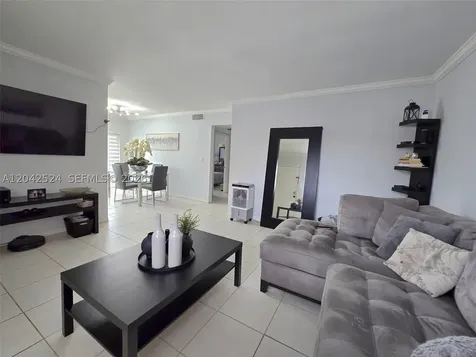 1265 W 24th Street Hialeah FL 33010